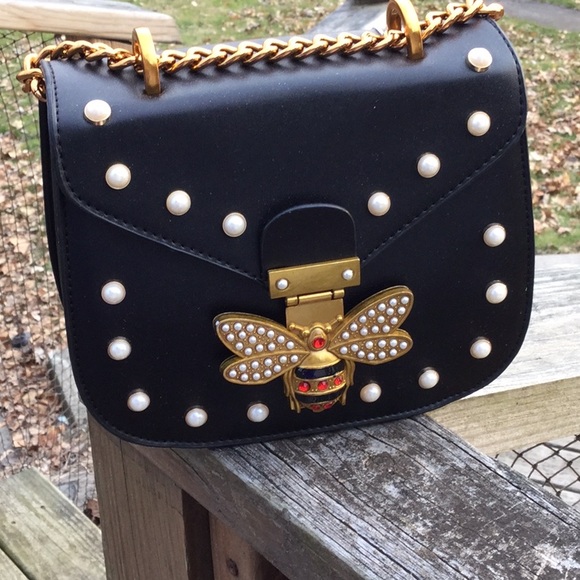 catzlady boutique Handbags - “Bee on Trend” bee pearl Bag NWT